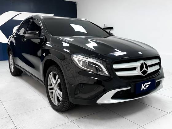 MERCEDES-BENZ GLA 200 1.6 CGI ADVANCE 16V TURBO FLEX 4P AUTOMÁTICO